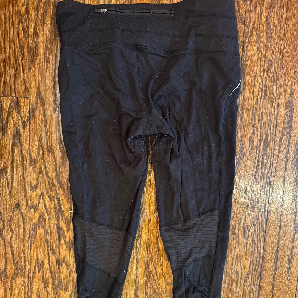 Athleta Relay Tight View 3